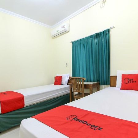 เรดดอร์ซ เนียร์ รูมะฮ์ ซากิต กอนดองจาตูร์ Hotel Maguwo ภายนอก รูปภาพ